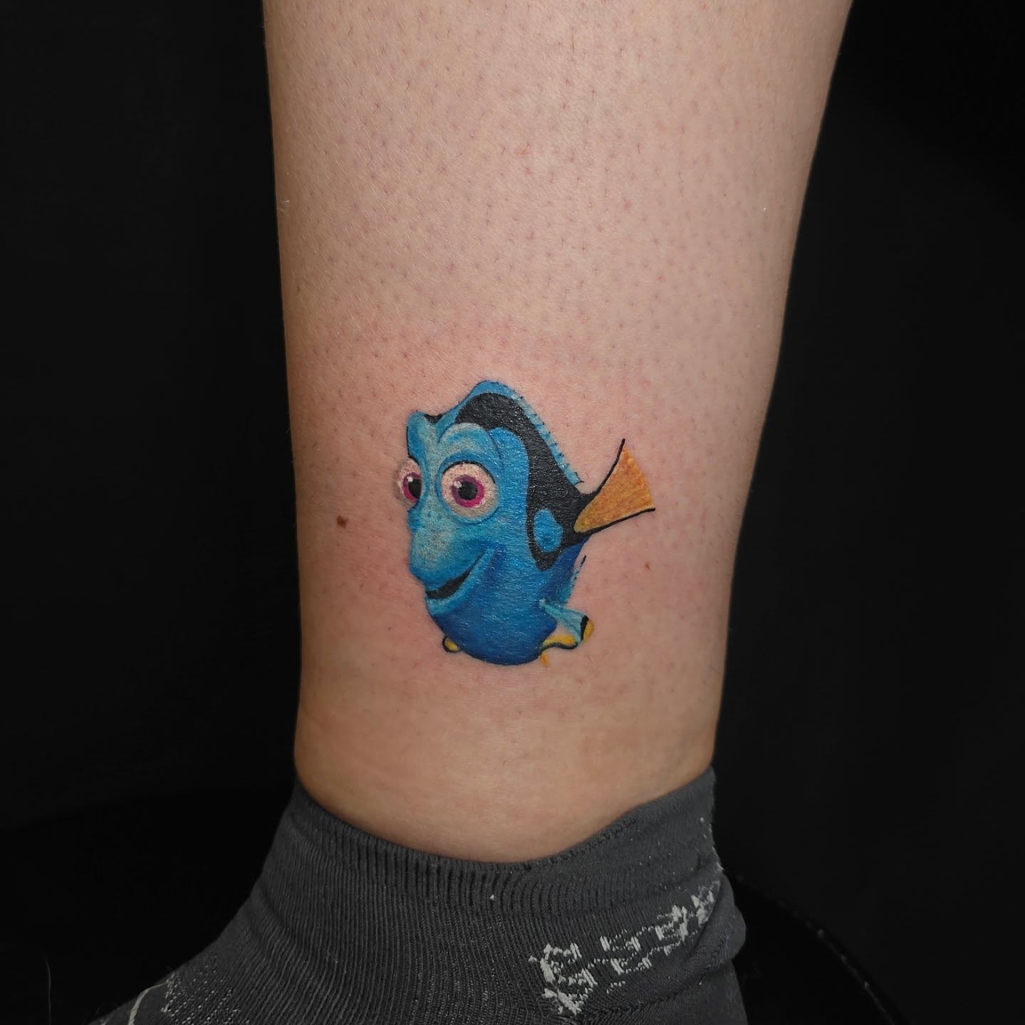 Just keep swimming! Thank you Audrey for allowing me to do this piece from the Gumball Machine! 
.
.
.
.
.
#findingnemo #findingdory #disneytattoos #colortattoos #fishtattoos #fishtattoo #dmvtattooartist #marylandtattooartist #redoctopustattoo #redoctopusmaryland