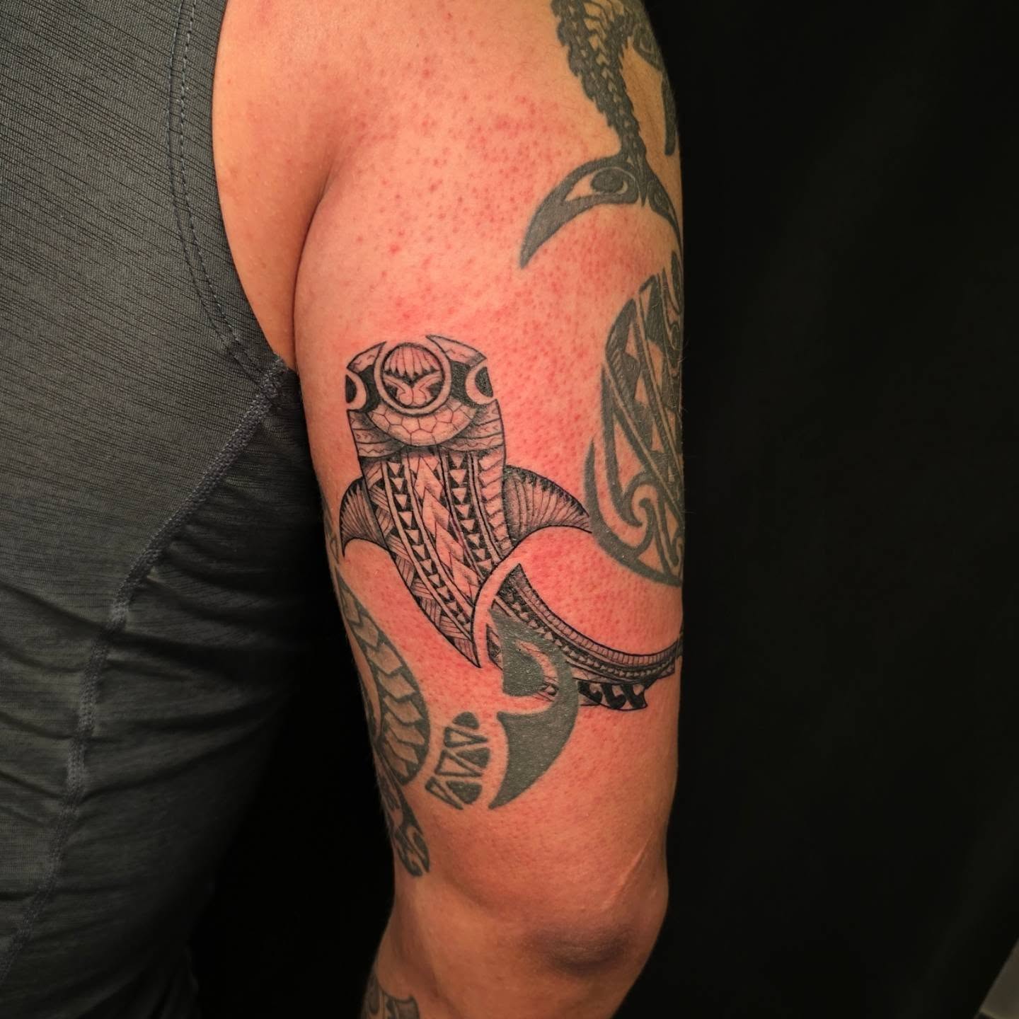 Thank you Steve for allowing me to add more to your sleeve! 
.
.
.
#Polynesiantribaltattoos #dmvartists #redoctopusmaryland #marylandtattooartist #dmv