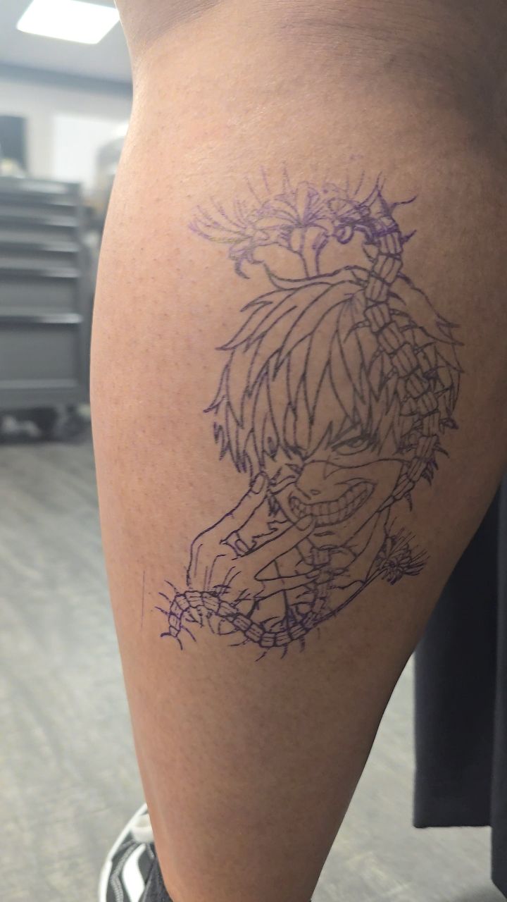 DM me for availability, I'd love to do more anime pieces! 
#dmvtattoos #marylandtattooartist #redoctopustattoo #tokyoghoultattoos