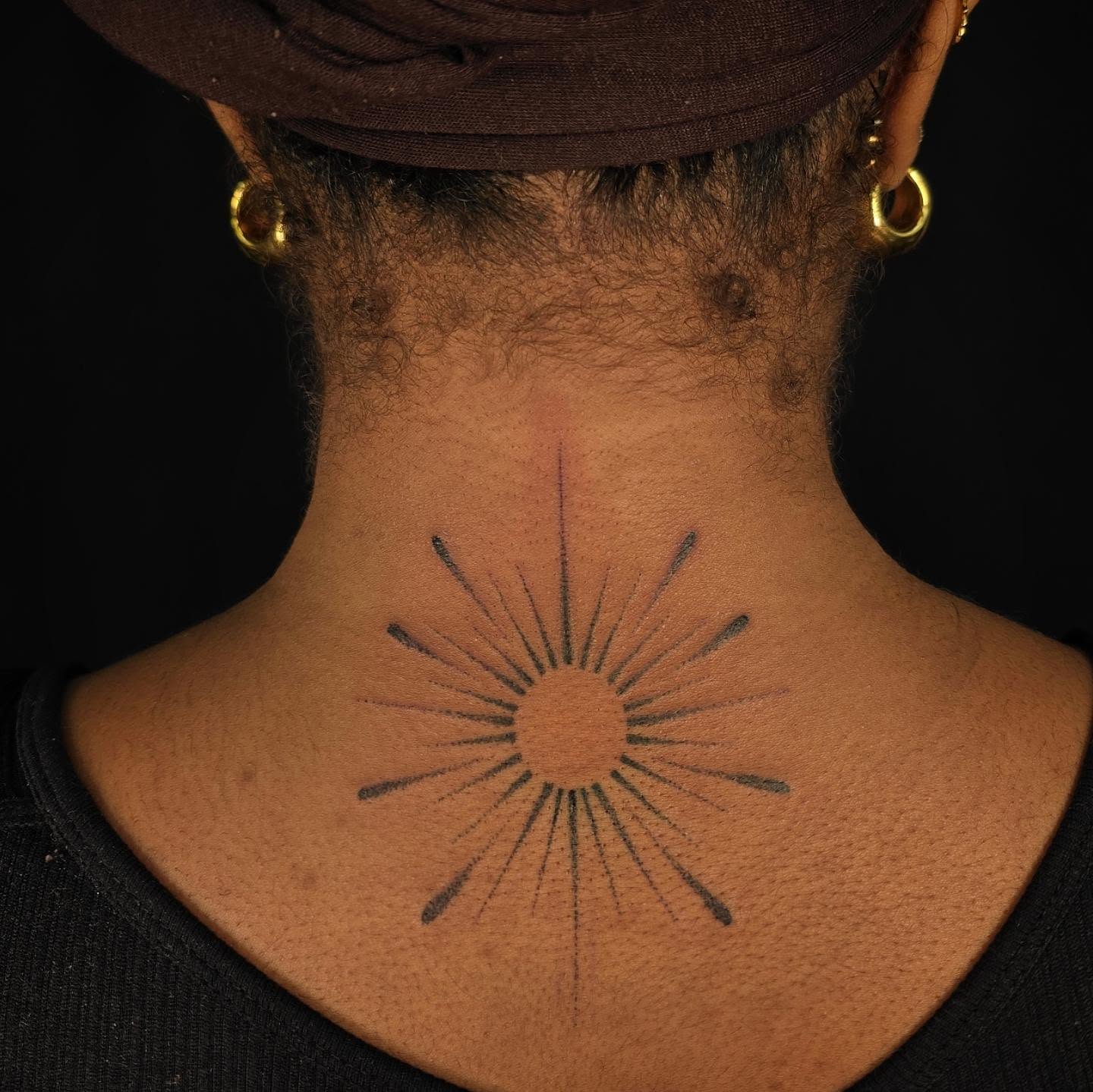 Thank you Laila for allowing me to do this piece for you! #suntattoo #redoctopustattoo #redoctopusmaryland #tattoosbylinda #stipplingtattoos